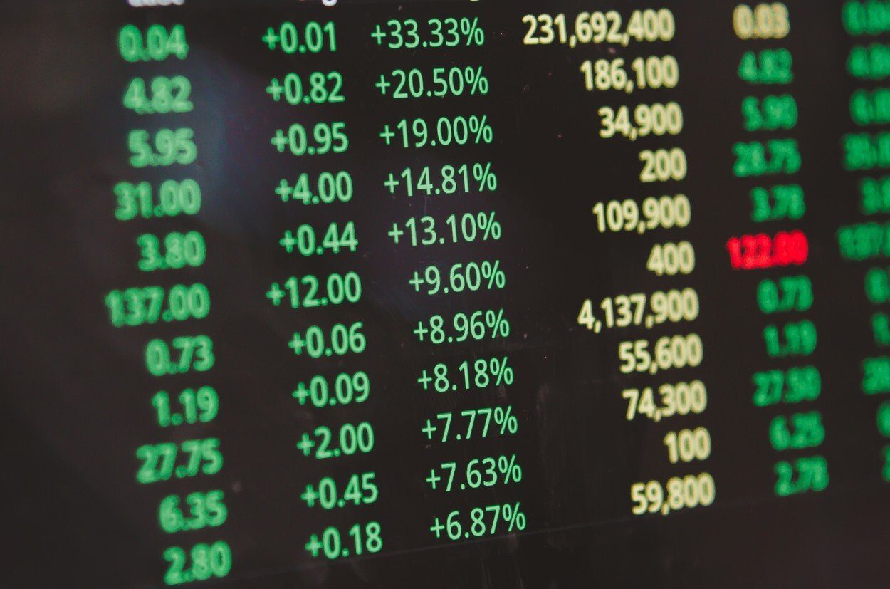Bursa de la București, pe plus după Paște: BET urcă 0,5% pe optimism extern