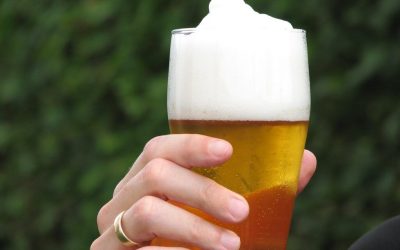 Bere zilnică: Ce efecte te așteaptă, de la ficat la siluetă