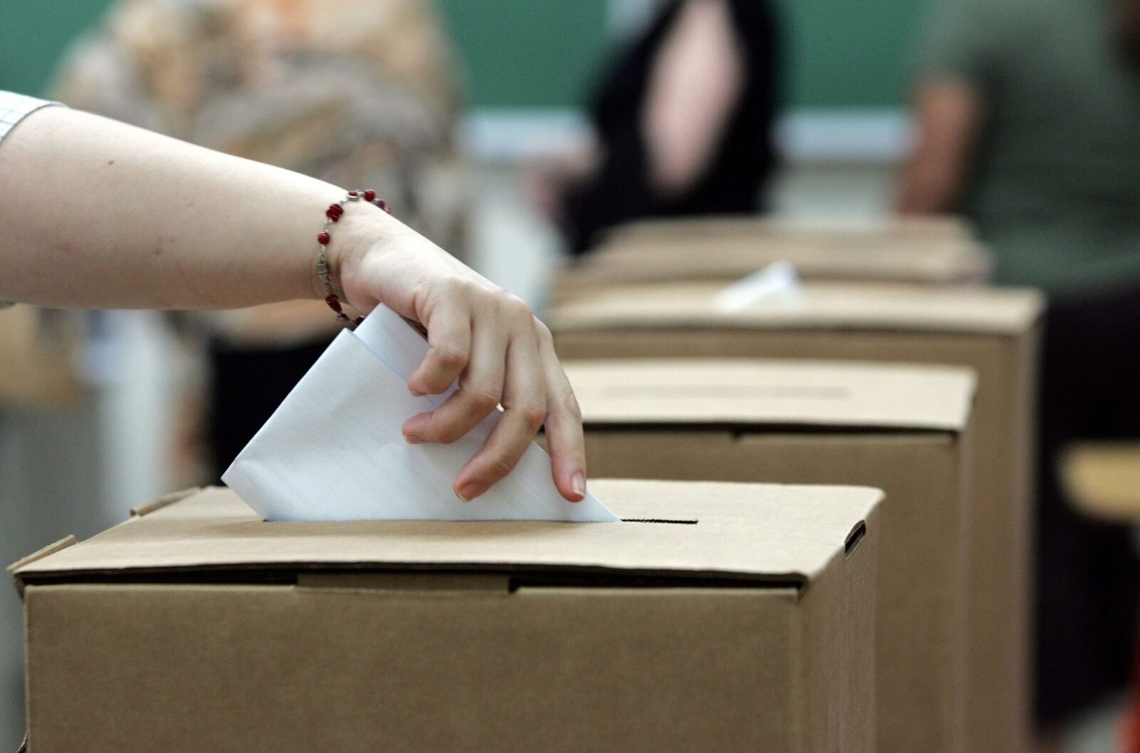 Ungaria la vot: Prezență bună la urne de la ora 7