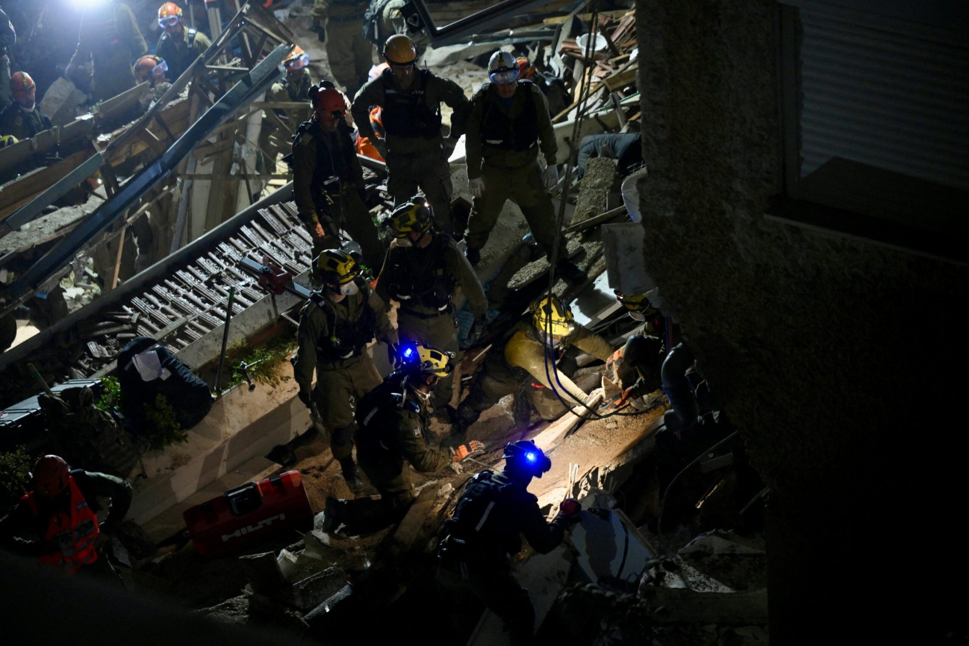 Atacuri devastatoare în Iran: Cel puțin 25 de morți, inclusiv copii, după loviturile israelului