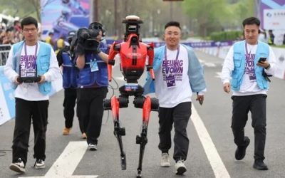 Robotul „alergător” spulberă recordul la semimaratonul din Beijing (VIDEO)