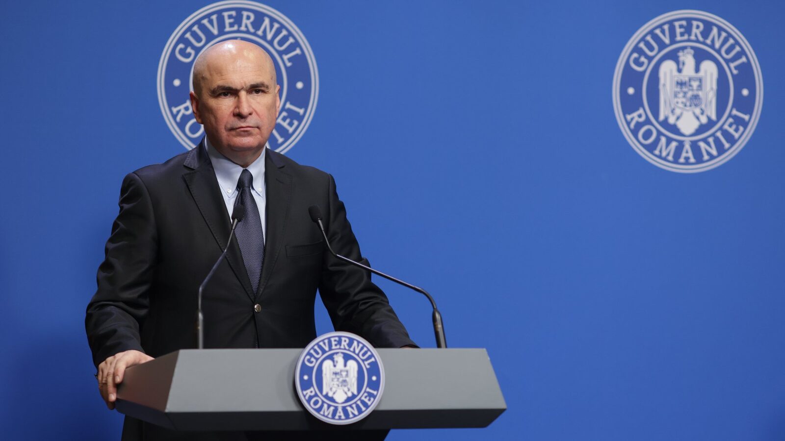 Premierul ILIE BOLOJAN a anunțat măsuri radicale pentru eficientizarea pieței de energie electrică ILIE BOLOJAN, prim-ministrul României, a prezentat miercuri seară, într-o conferință de presă, un plan ambițios de reformă a sistemului energetic național