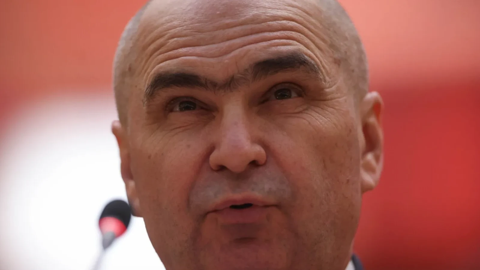 Bolojan, evaziv la întrebări despre demitere: „E a treia întrebare!”