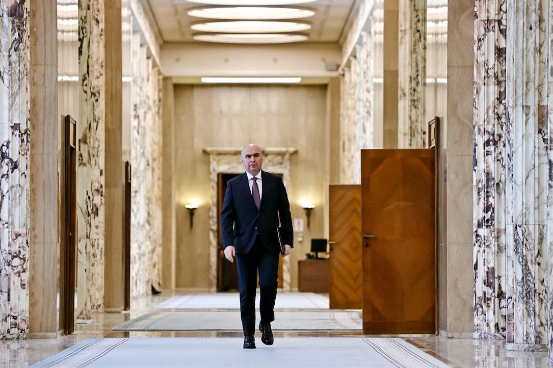 Premierul României anunță negocieri pentru un guvern minoritar