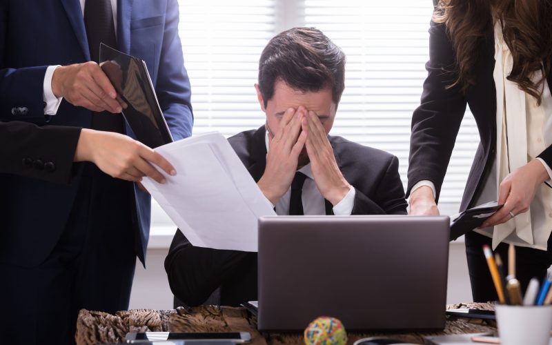 Managerii, tot mai epuizați: Cum recâștigă companiile productivitatea