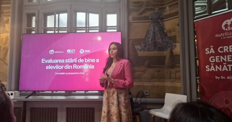 Elevii români, antrenați la educație financiară: 73% se gândesc la bani