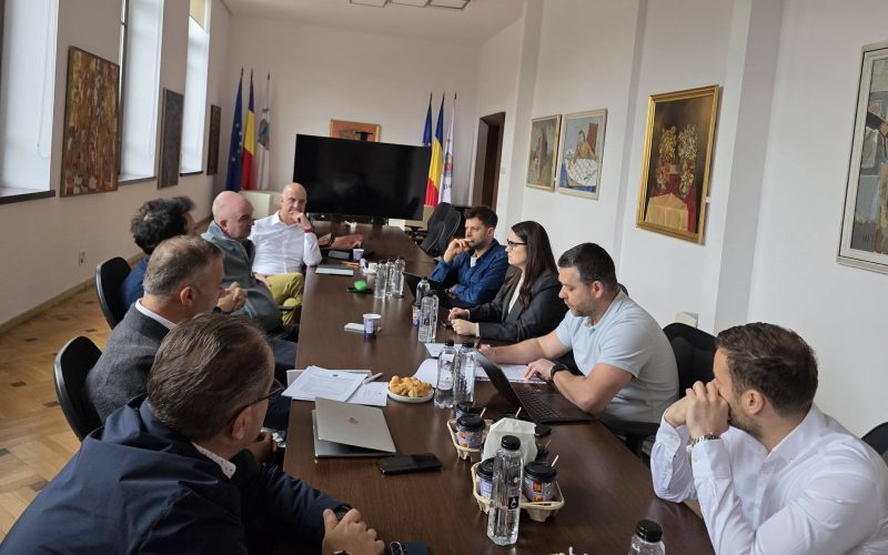 Patronii din București vor terase deschise tot anul