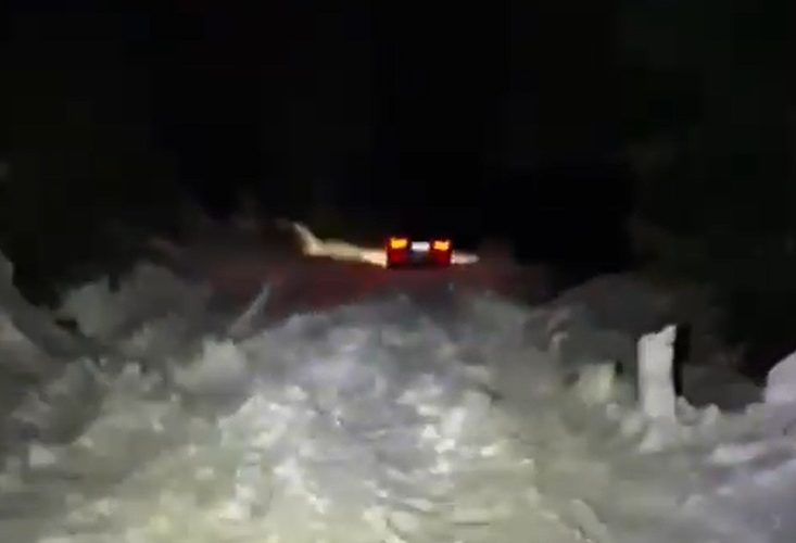 Bărbat și fiul său, prinși-n zăpadă de Paște pe munte