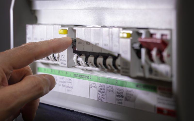 Pakistan, lovit de criză energetică: Zile cu întreruperi de curent pentru a reduce prețurile