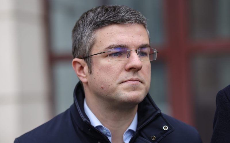 Ministrul Economiei, dezamăgit: „Nu aud antreprenori cerând căderea Guvernului”