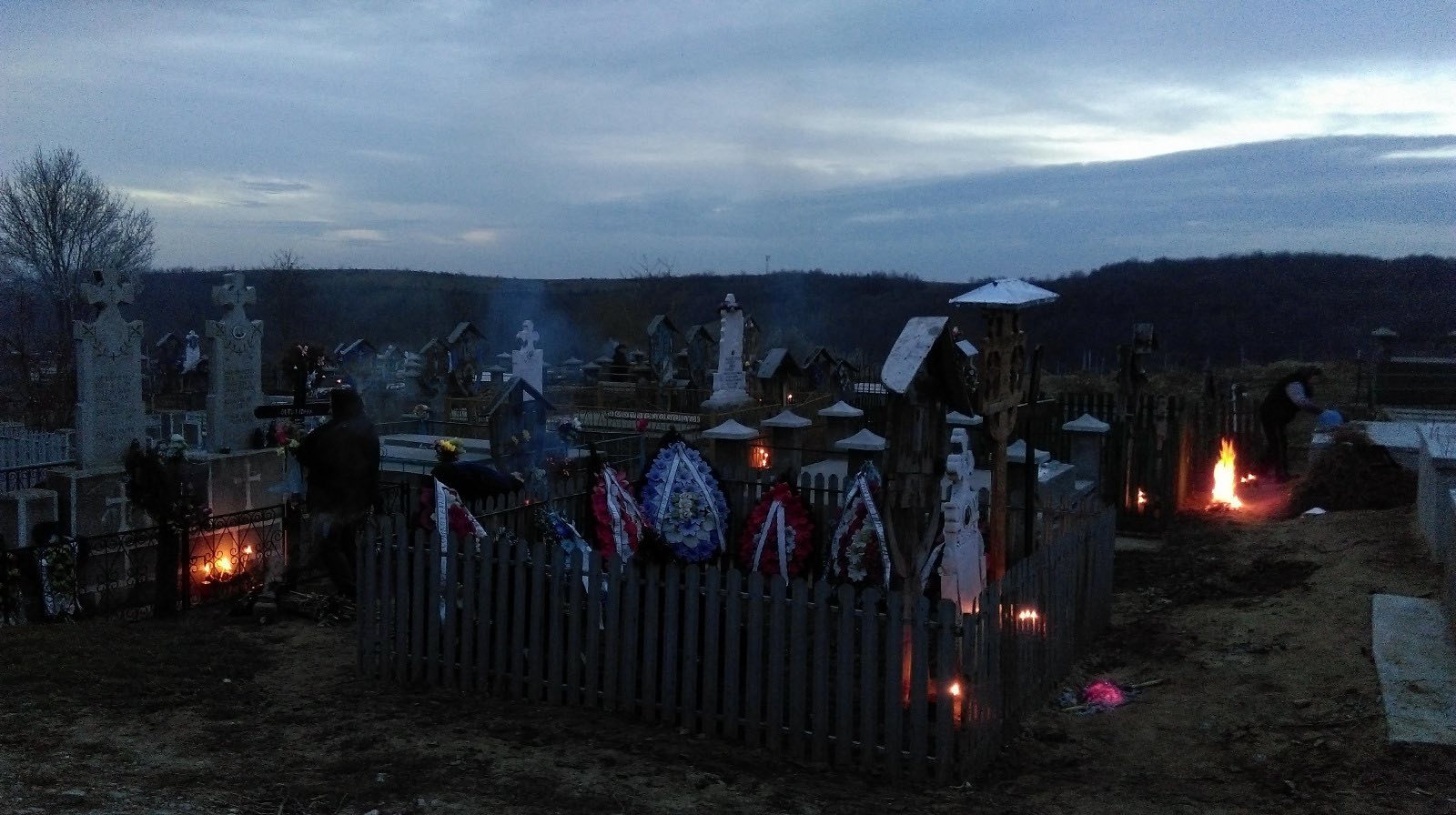 Obiceiuri stranii de Paște: Joimari în Oltenia, Prăgșorul în Țara Moților