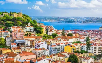 VIDEO: Orașul european cel mai colorat din lume. Vezi topul internațional