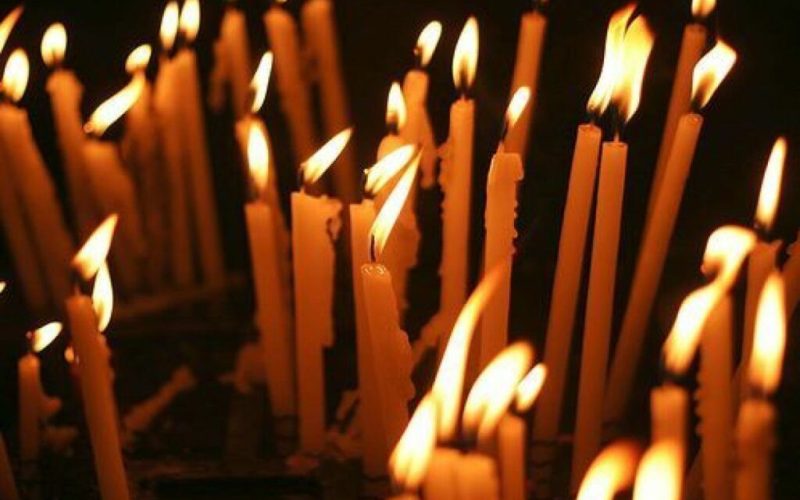 Joia Mare, o zi încărcată de semnificații religioase și tradiții poporale, adună credincioșii în biserici și în jurul meselor festive, cu pregătirile pentru Sfintele Paști deja în toi