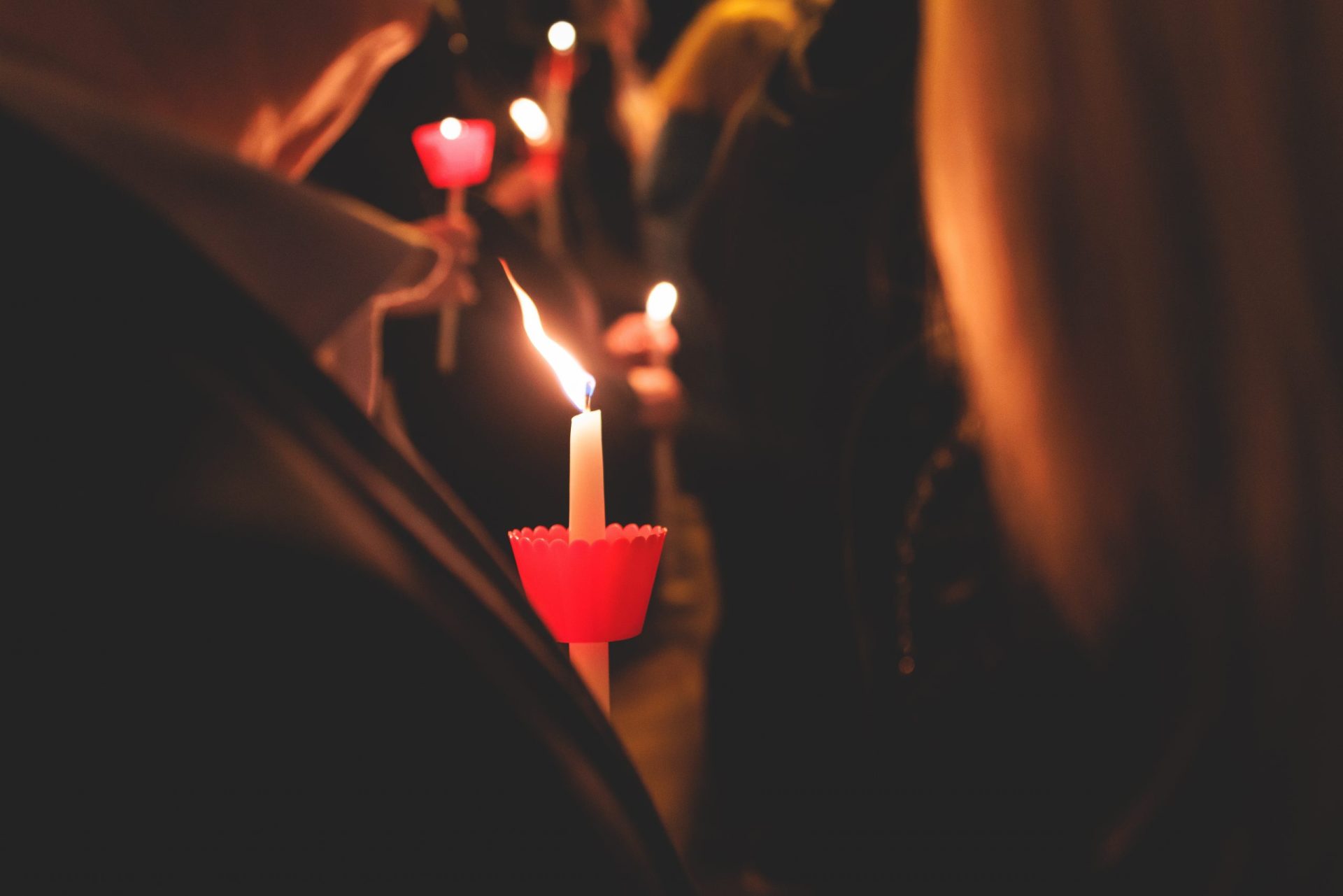 Paștele dincolo de cumpărături: Preotul Ostropel despre sensul Săptămânii Mari. AUDIO