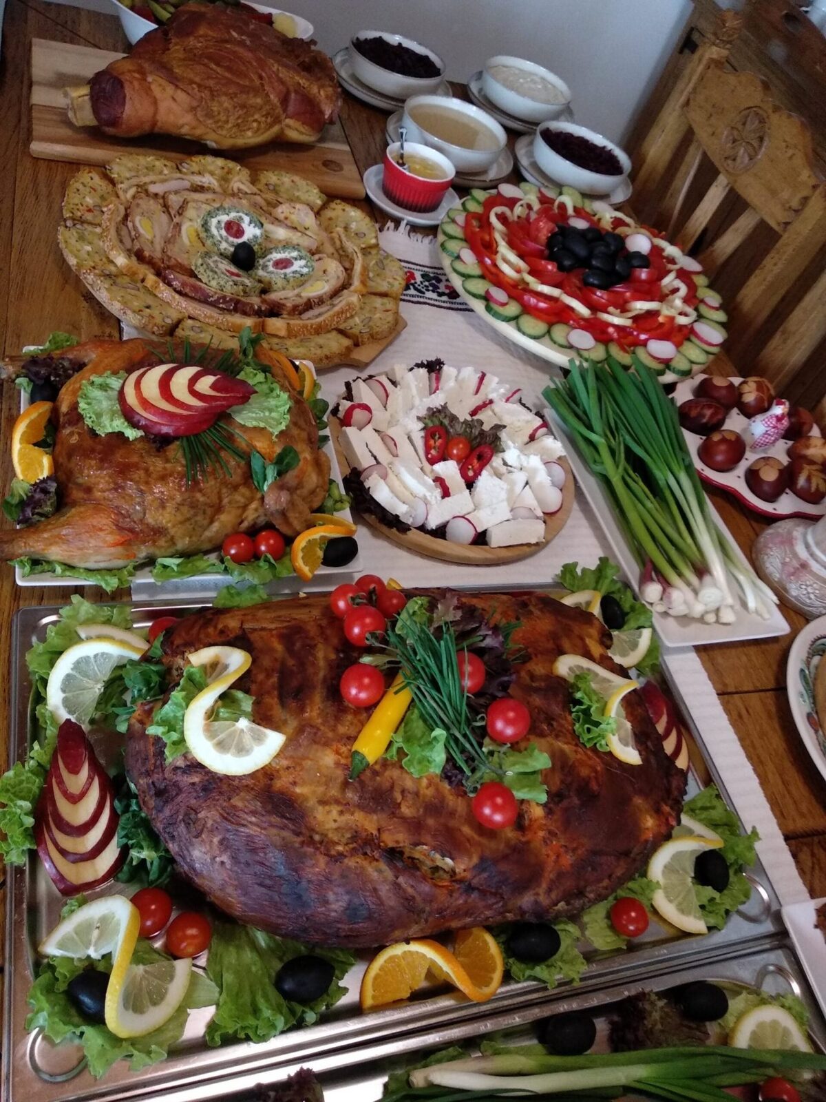 Mesele de sărbători: Ce spun medicii despre alimentația echilibrată?