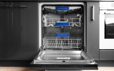 Greșeala uriașă pe care o fac milioane de români la spălatul vaselor!