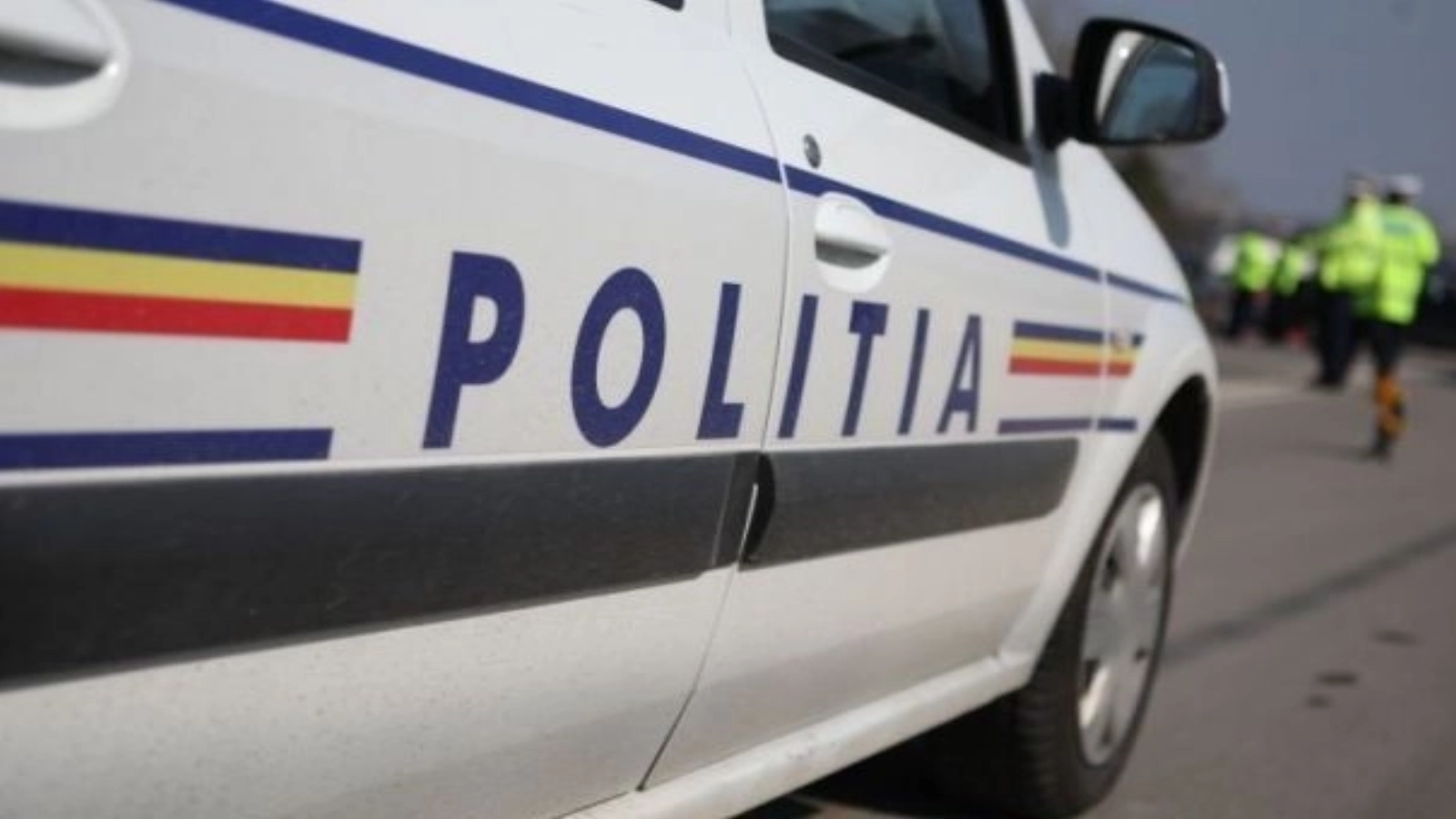 Mașină scăpată de sub control într-un târg: 4 răniți după ce șoferul a greșit pedalele