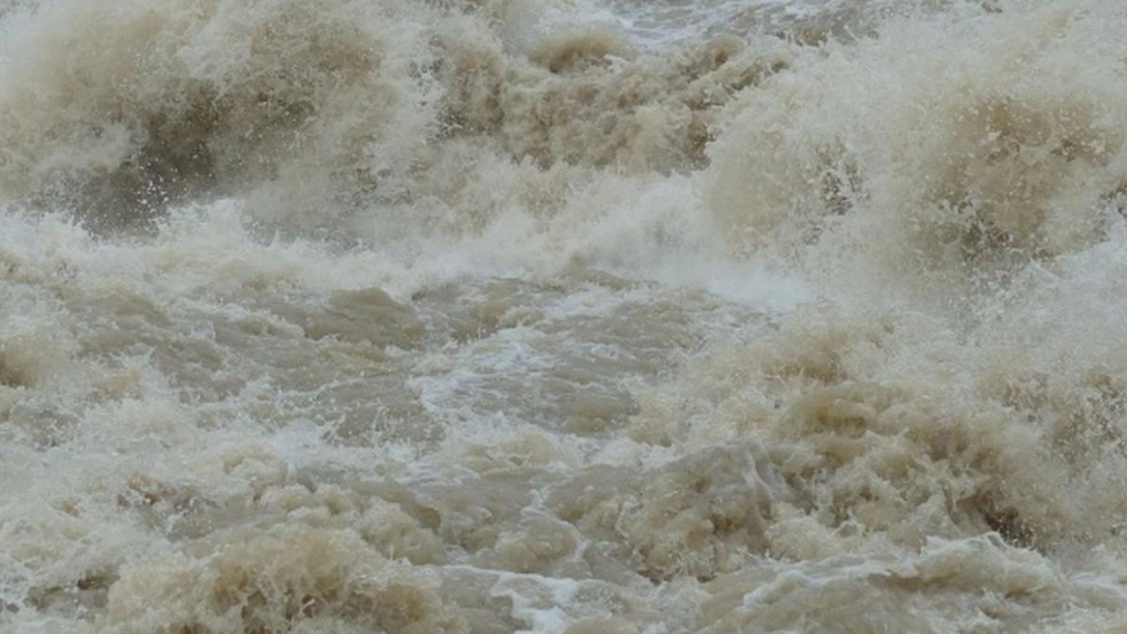 Inundații devastatoare în sudul Rusiei: Cinci morți, mii de oameni evacuați