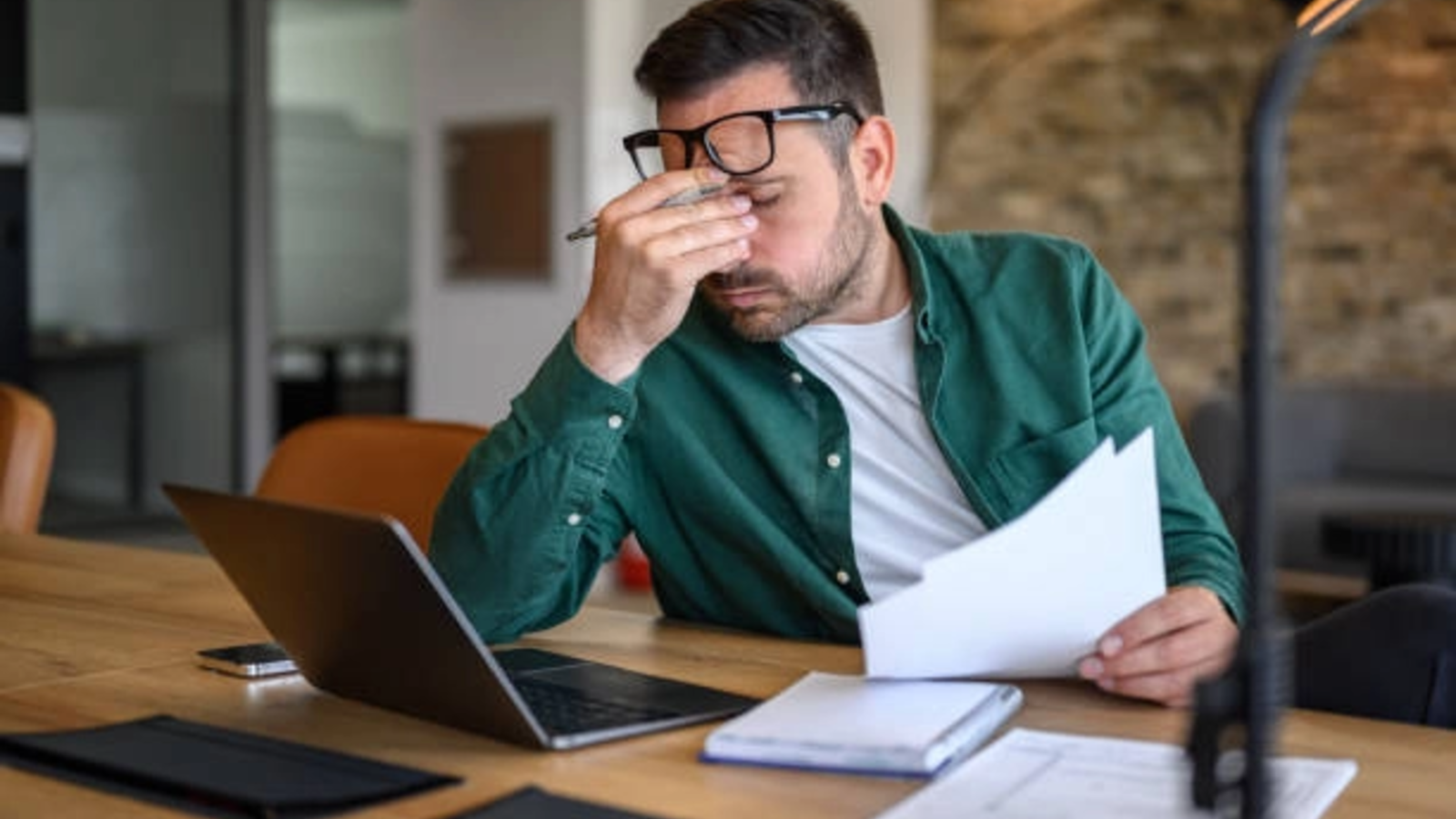 Datorii mari? Românii cu peste 1.200 lei, pe „lista rușinii” online!