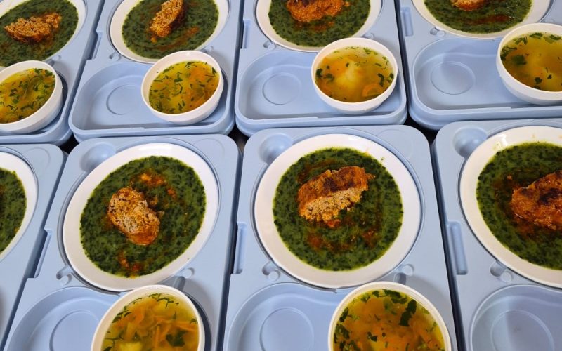 Cum arată meniul de Paște pentru bolnavii din Spitalul Sibiu: Dieteticienii au pregătit!