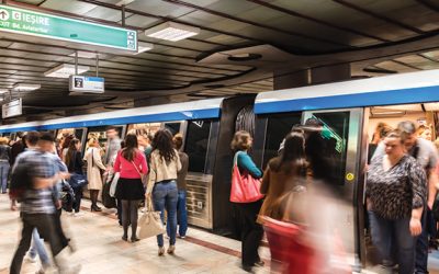 Revoltă în București: Peste 11.500 de oameni, furioși de scumpirea metroului