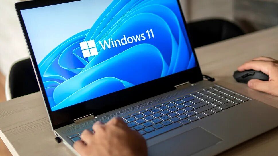 Atenție, români! Actualizare Windows vicleană: Fură parole și bani!