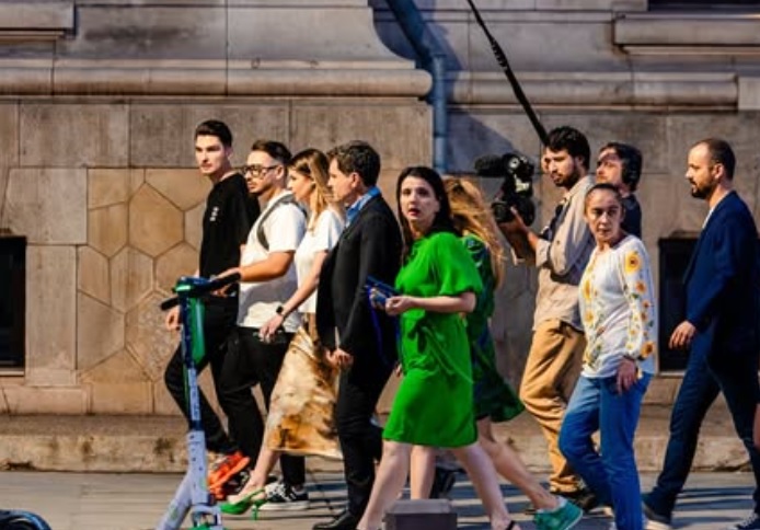 Exclusiv: Poze false cu Nicușor Dan, ponta și coldea, în 2025: Cine sunt actorii