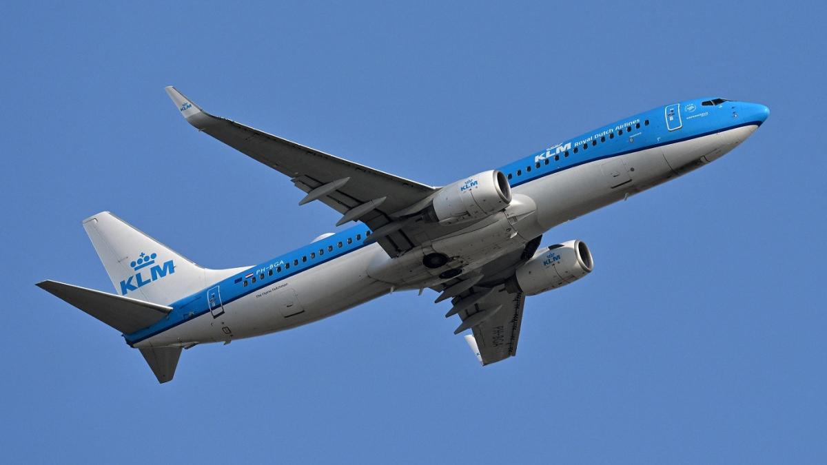 A dat 46.000 de euro pe bilete spre Peru, dar a uitat de vize: Familia nu a urcat în avion