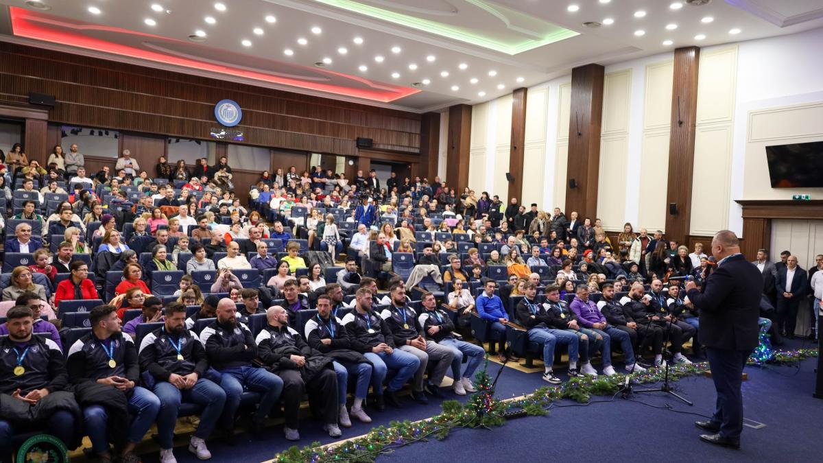 Universitatea din Timișoara vrea să atragă diaspora: „Școala din România, competitivă”