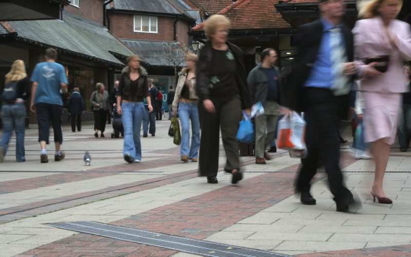 Decese duble față de nașteri în România: Populația continuă să scadă, februarie 2026