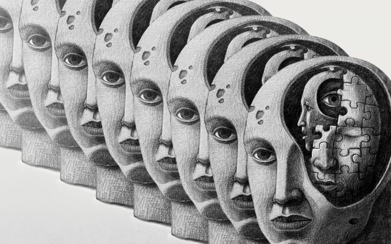 De ce mulți oameni NU cer ajutor, chiar și epuizați: Misterul uman