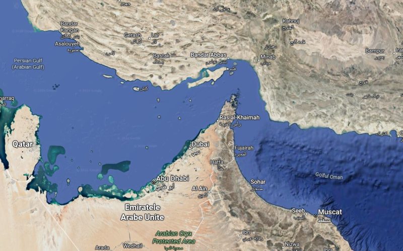 Iranul avertizează: Strâmtoarea Ormuz se blochează dacă SUA nu negociază