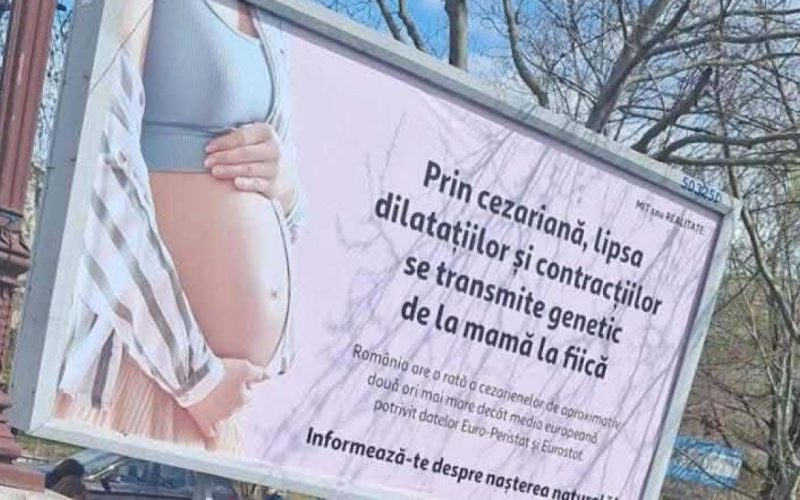 Panourile ANTI-cezariană în București, criticate dur de Colegiul Medicilor