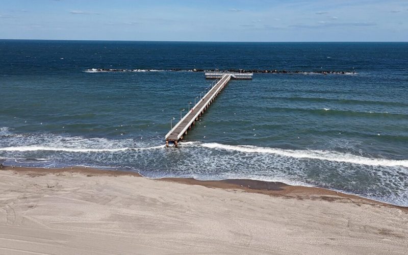 Mamaia: Pasarela blocată de 6 ani, lucrările stau în documentație