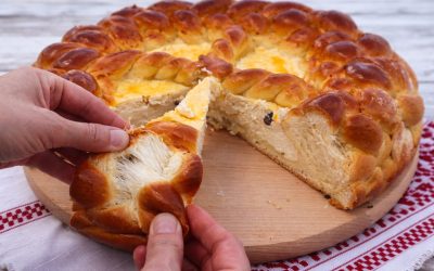 Pască de Paște: Rețeta bunicii cu brânză șî stafide, un deliciu!