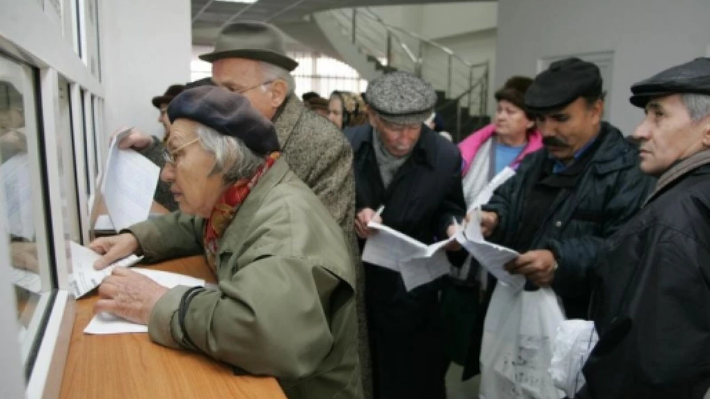 Pensionarii, în luptă cu pensiile: Soluții și drepturi pentru recalculare, după decizia de pensionare