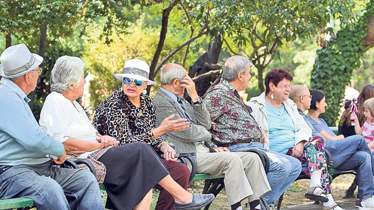 Pensionarii, loviți de 240 lei/lună în 2026. Ajutor MIN. Muncii