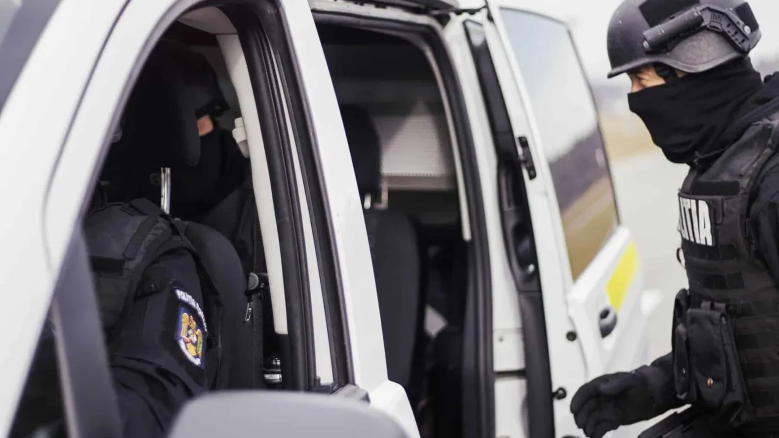 Bărbat din Oituz, anchetat pentru arme. Ce ascundea la 57 de ani?