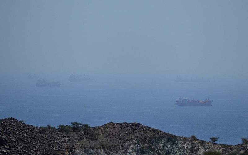 Iran: Tensiuni în Strâmtoarea Ormuz. Teheran analizează ofertele lui Trump