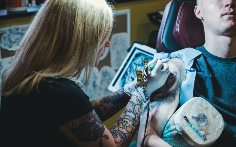 Artiști tatuatori din România și Europa, la Timișoara