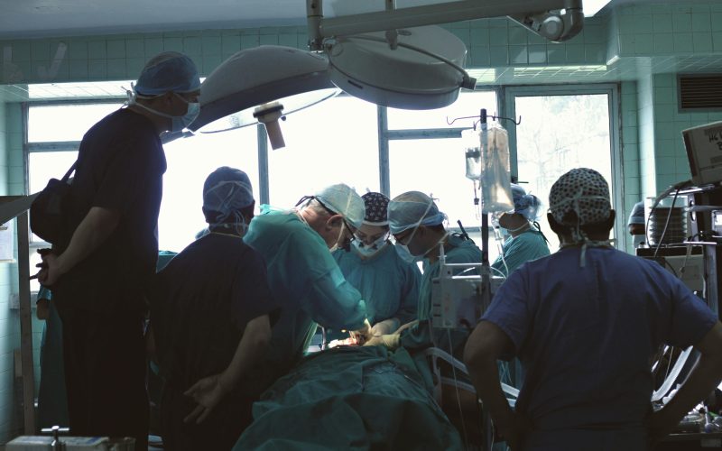 Ucraina: Peste 5.000 de pacienți evacuați, cea mai amplă operațiune medicală UE