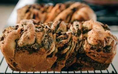 Cozonac pufos de Paște: Rețeta bunicii, secretul desertului tradițional