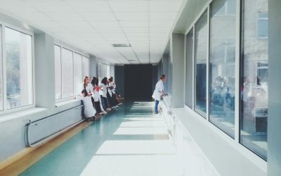 Ministrul Sănătății, discuții cu Banca Mondială: Spitale pentru mari arși și ATI