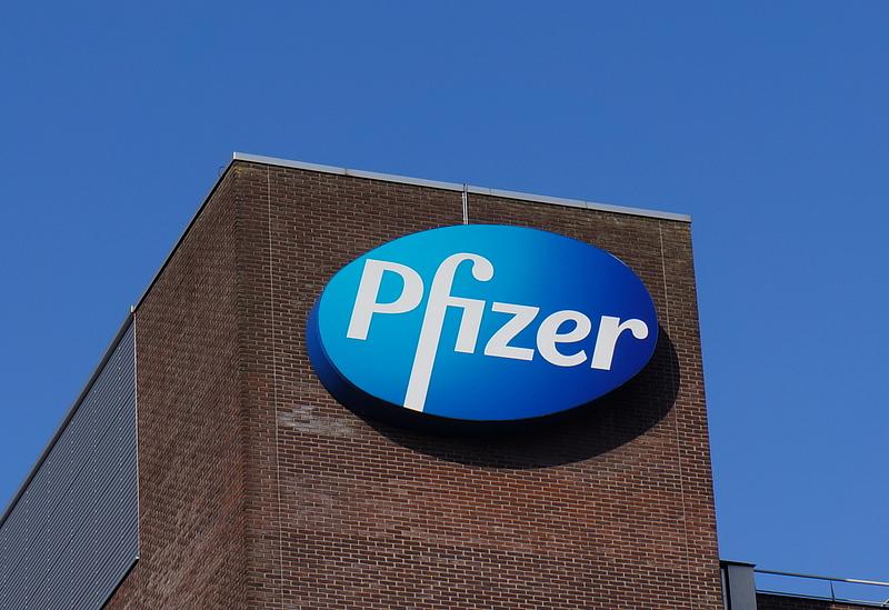 Premierul român vrea negocieri cu pfizer: 600 milioane euro pe vaccinuri COVID