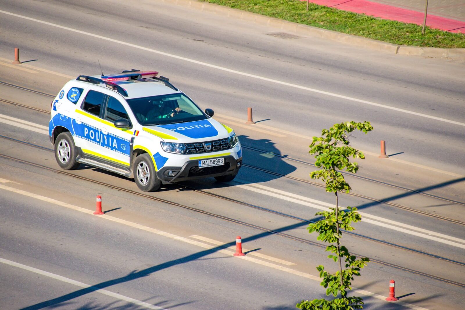 Românii, VÂNAȚI la ușa casei: Poliția și Pompierii vin cu AMENZI!
