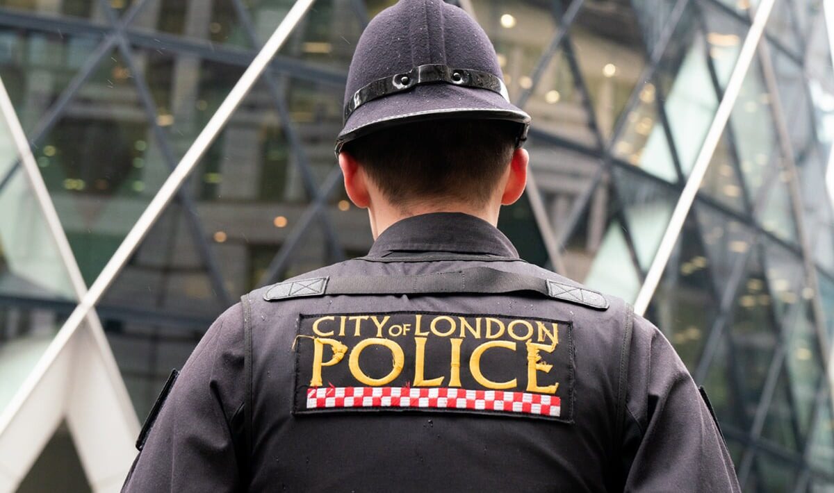 Trei britanici, acuzați de tentativă de incendiere la televiziunea Iran International din Londra