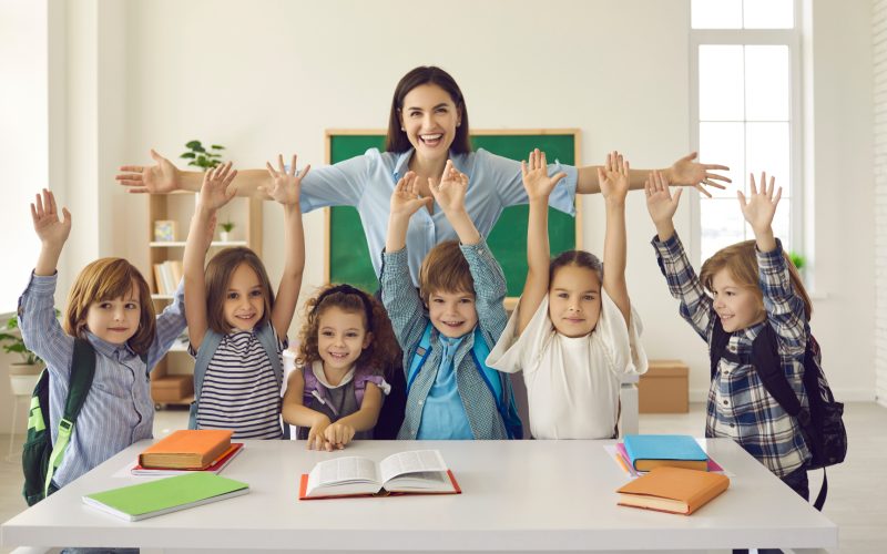 Profesorii, umiliți de salarii: Debutantul, plătit mai puțin ca un casier!