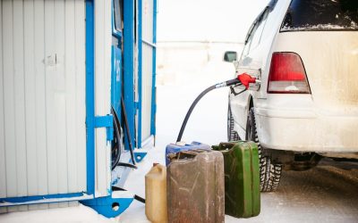 Poți lua benzină în canistră? Reguli noi pentru șoferi în România