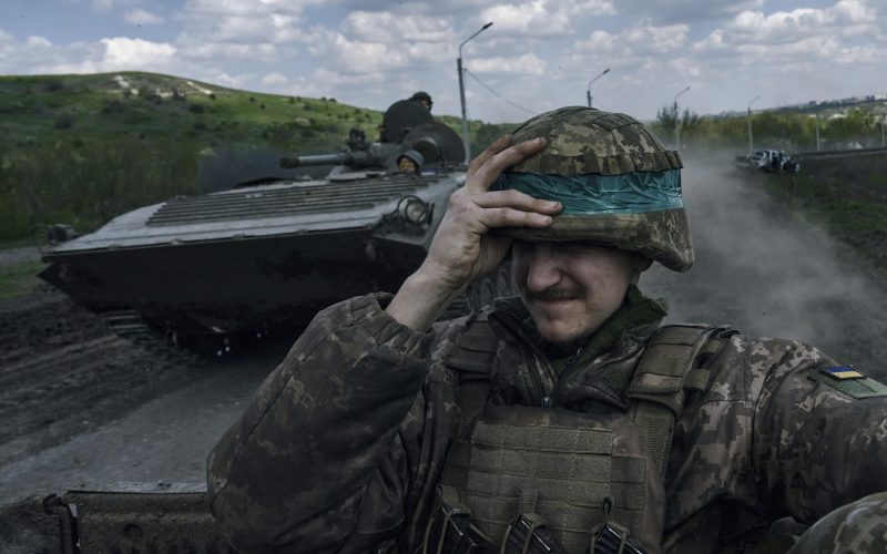 Rusia, acuzată de Ucraina că a încălcat armistițiul de Paște