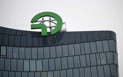 O femeie, șefă la OMV: Premieră istorică în companie!